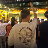 T-shirt oversize unisex beige "Tous les chemins mènent à rhum"