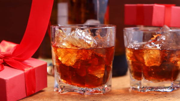 Cadeau autour du rhum : 6 idées imparables pour faire plaisir !